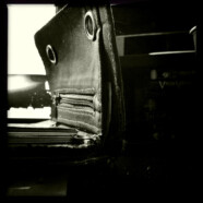 A Face in The Wall(et)